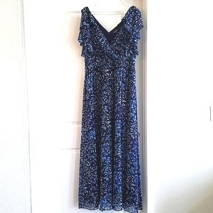 Lauren Ralph Lauren Size 16 Floral Navy Georgette